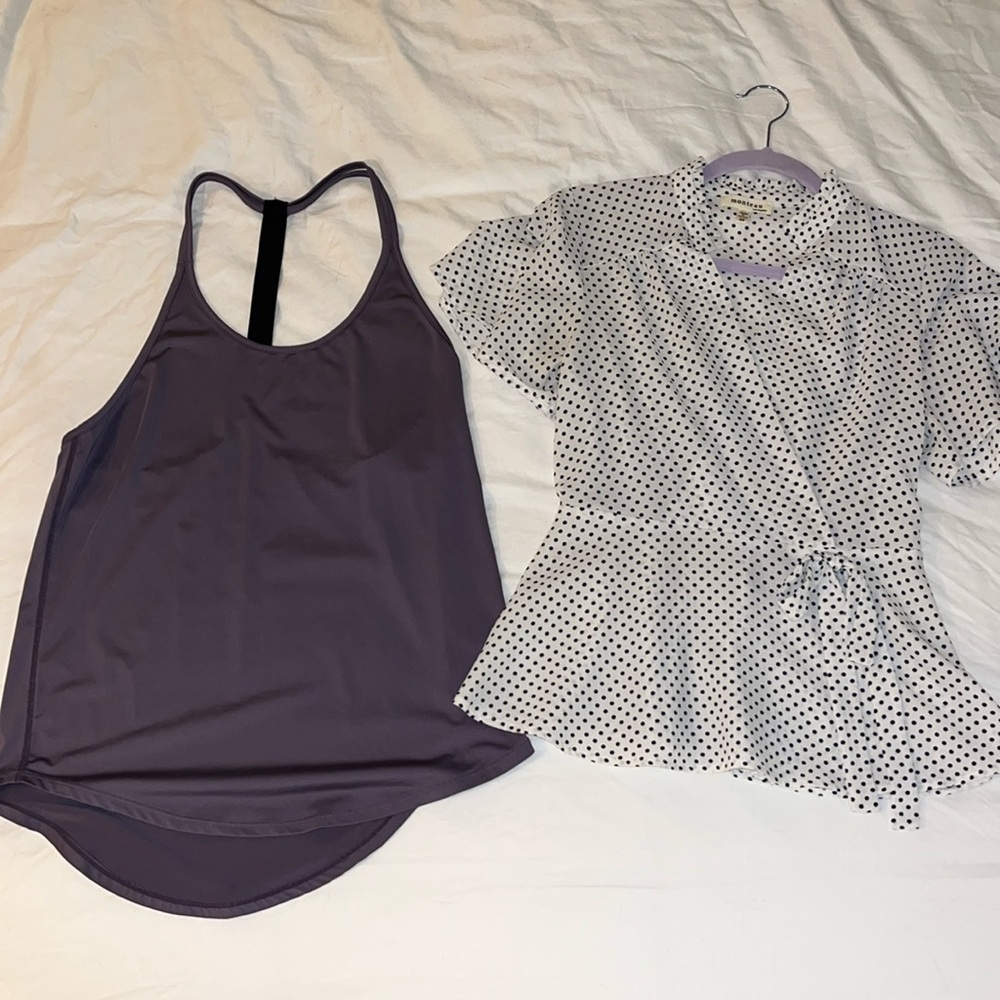 Bundle of 2 tops
